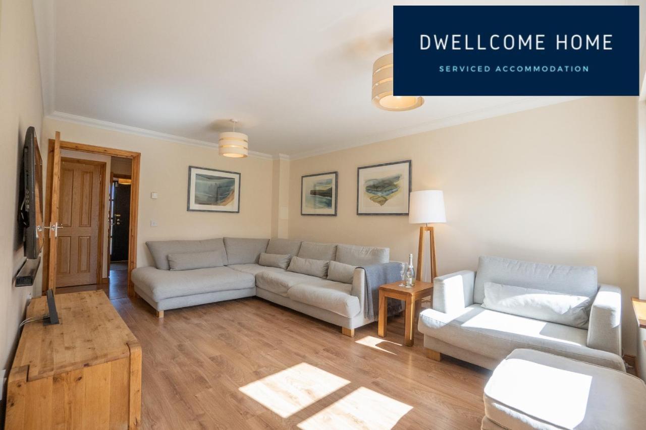 Dwellcome Home: Spacious Garden House With High-speed Wi-fi Holiday home *