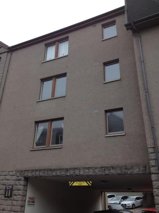Granite Getaways - Union Skyview Apartment Aberdeen