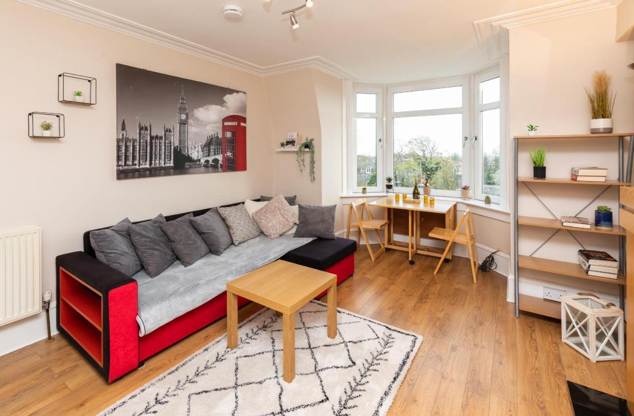 Modern Free Parking Apartment *