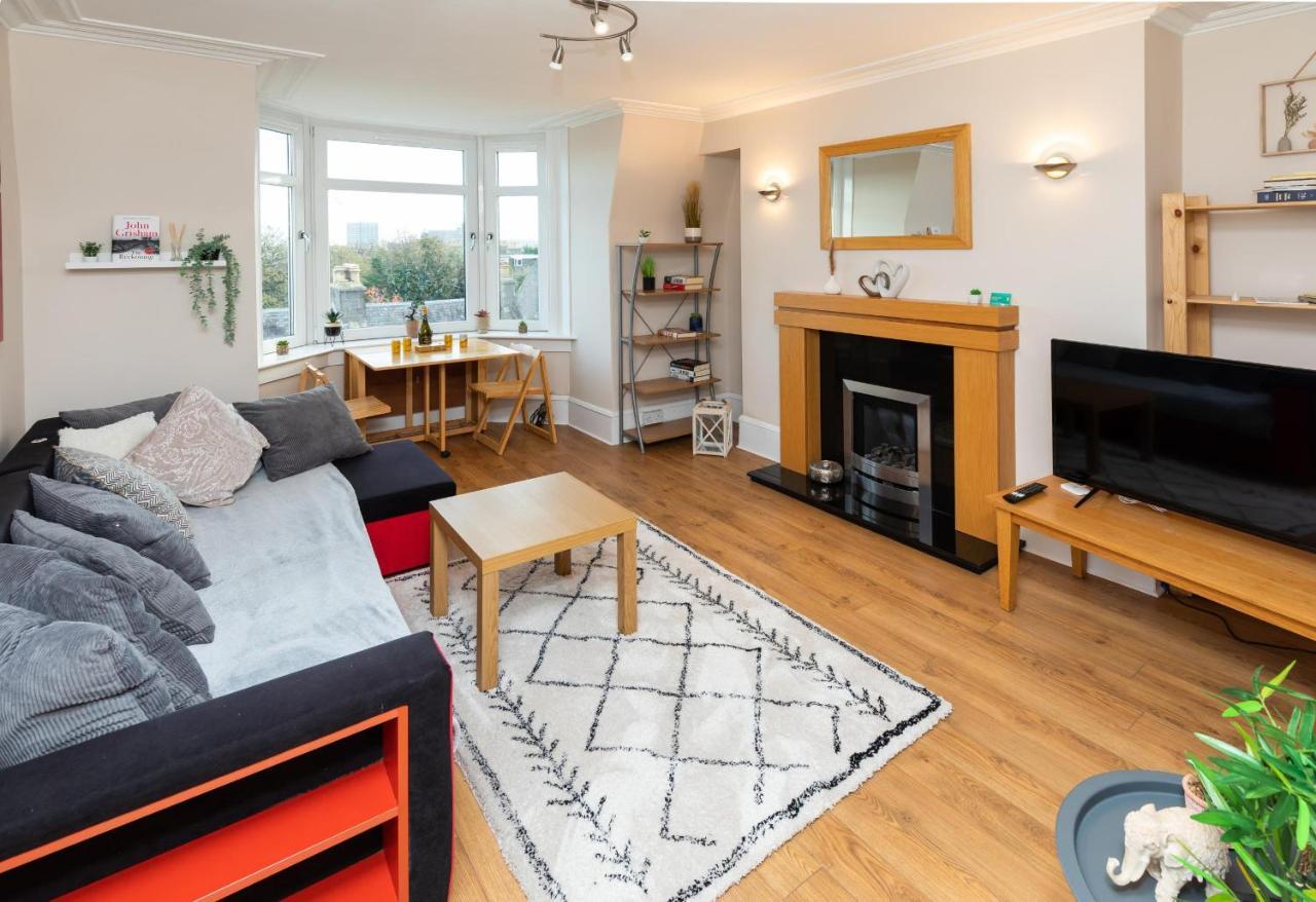 Modern Free Parking Apartment Aberdeen