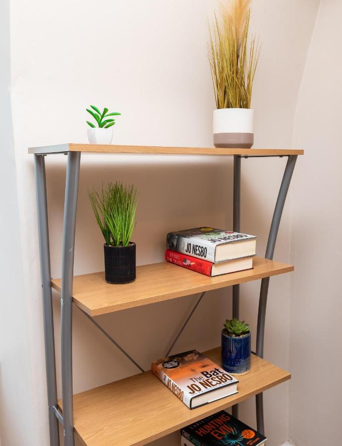 Modern Free Parking Apartment Aberdeen