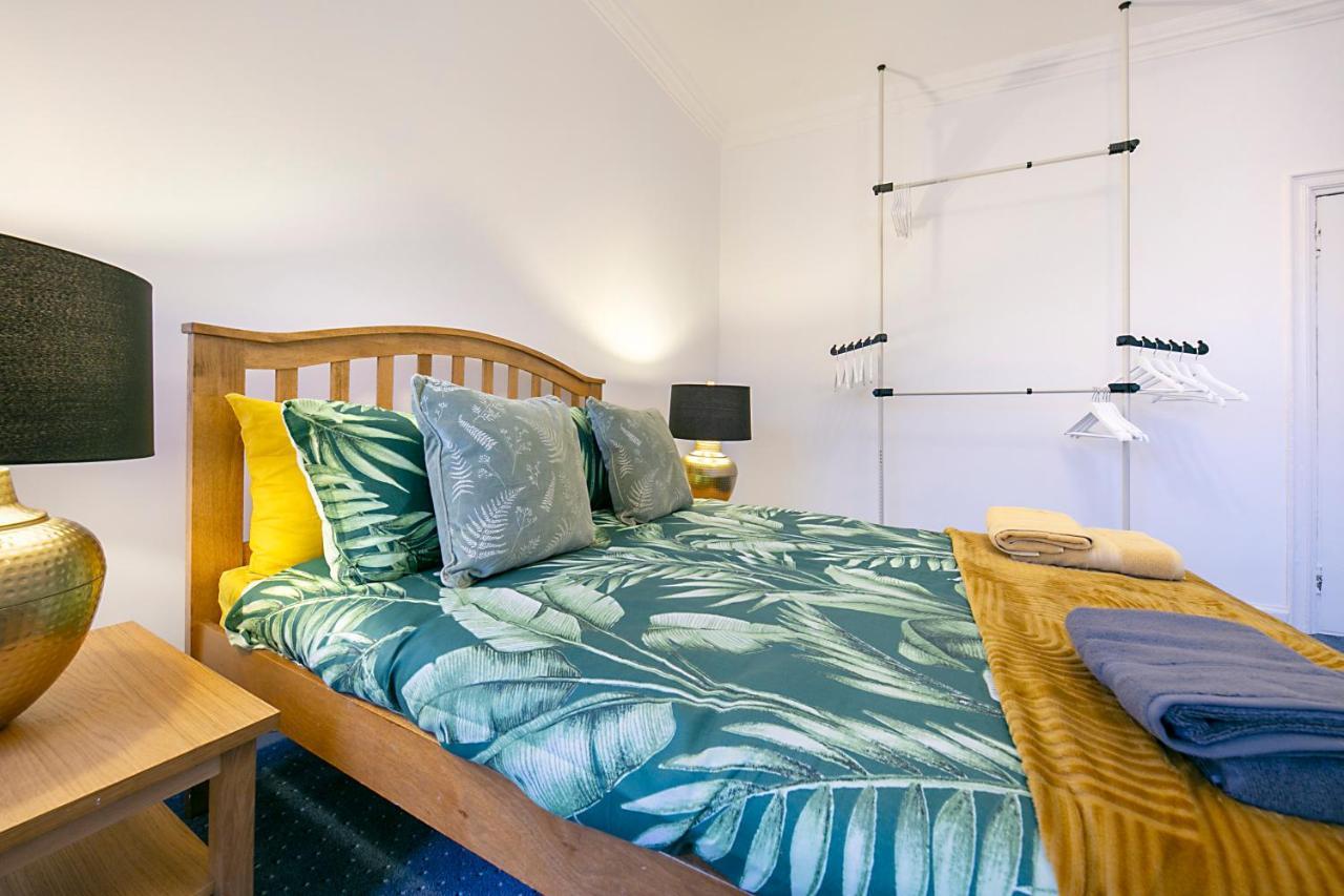 Castle Street ✪ Grampian Lettings Ltd * Aberdeen
