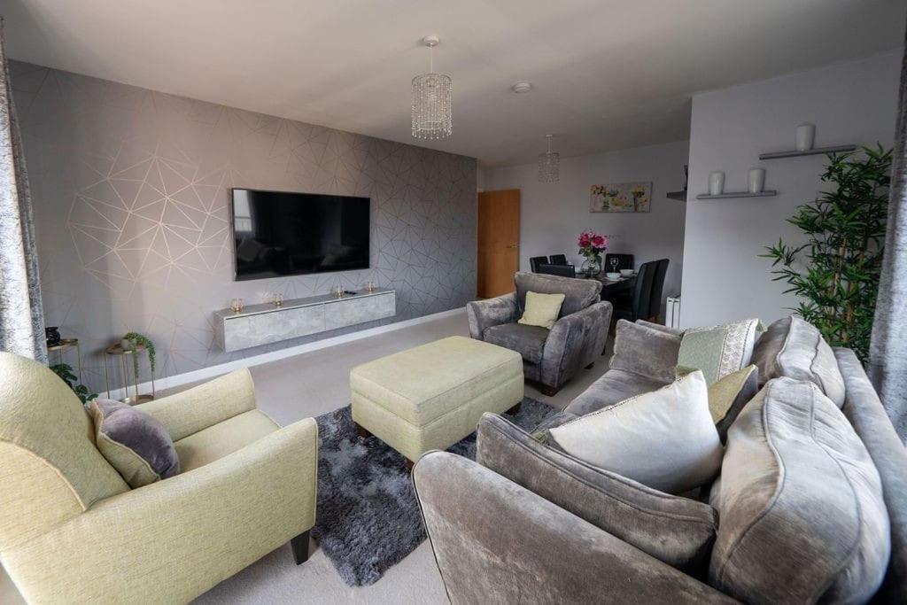 Hope House - 2 Bedroom Flat * Aberdeen
