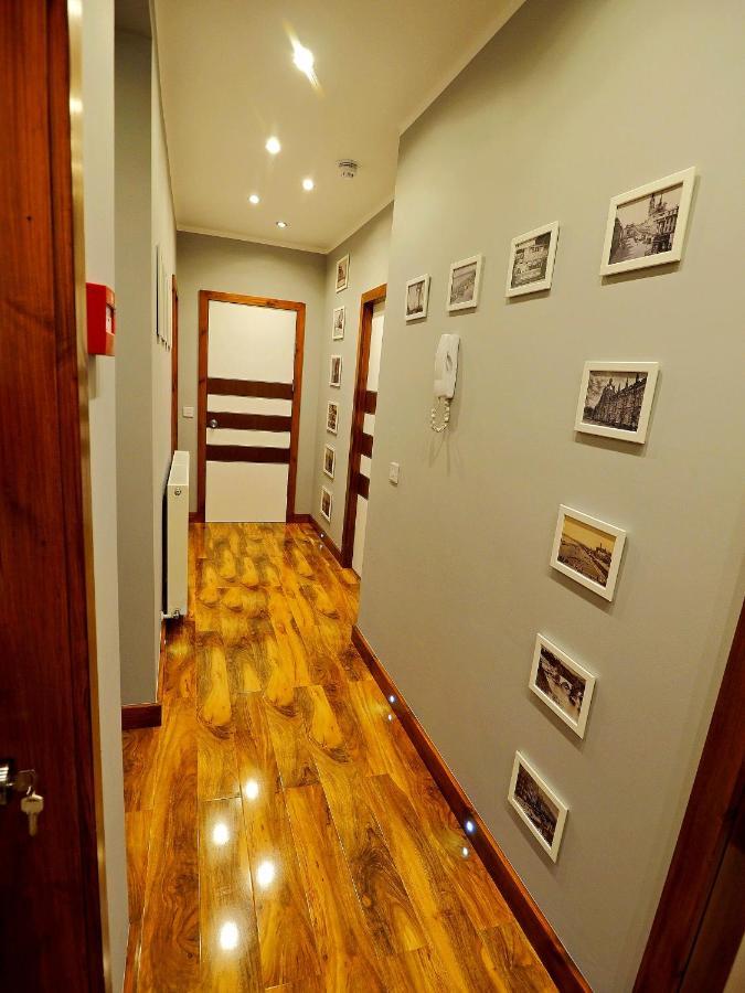 Private In Modern Homestay Aberdeen