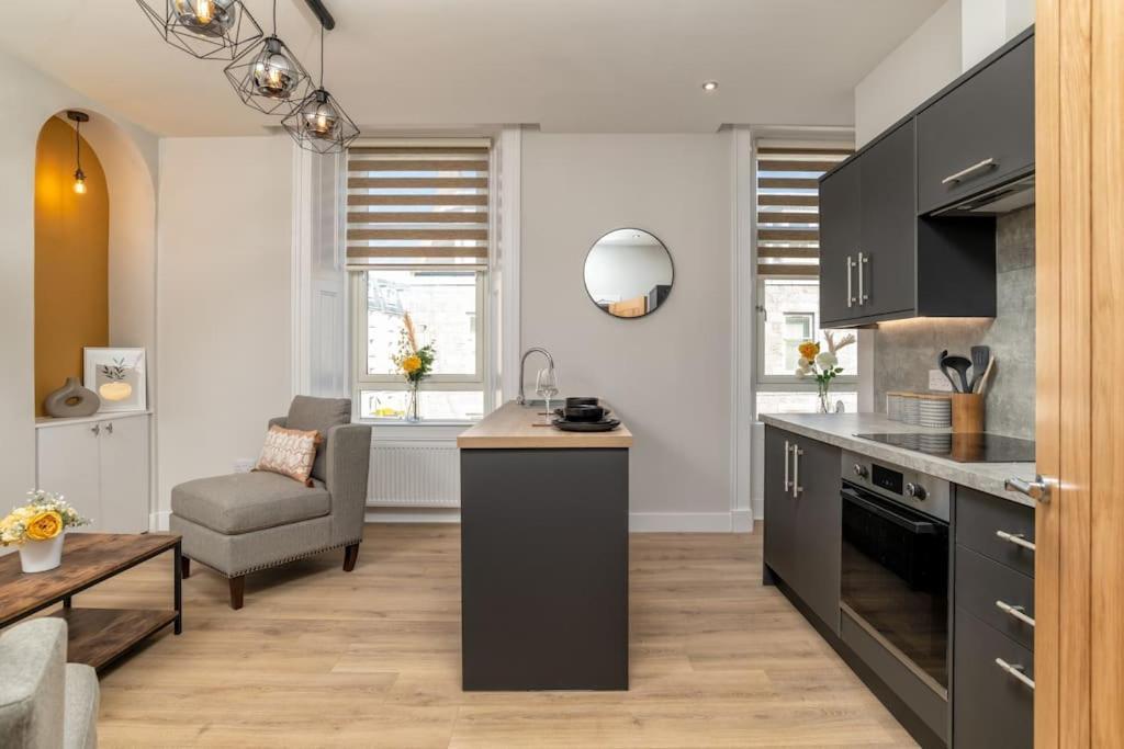* Centre * Unique Space * Apartment Aberdeen