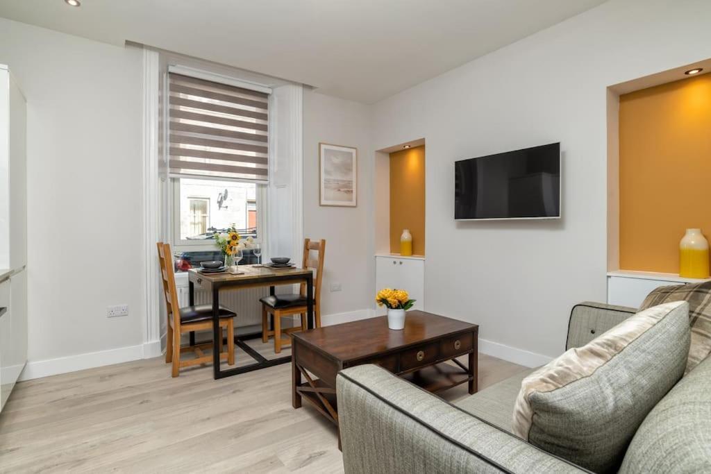Apartment * Ground Floor * The Grove * *