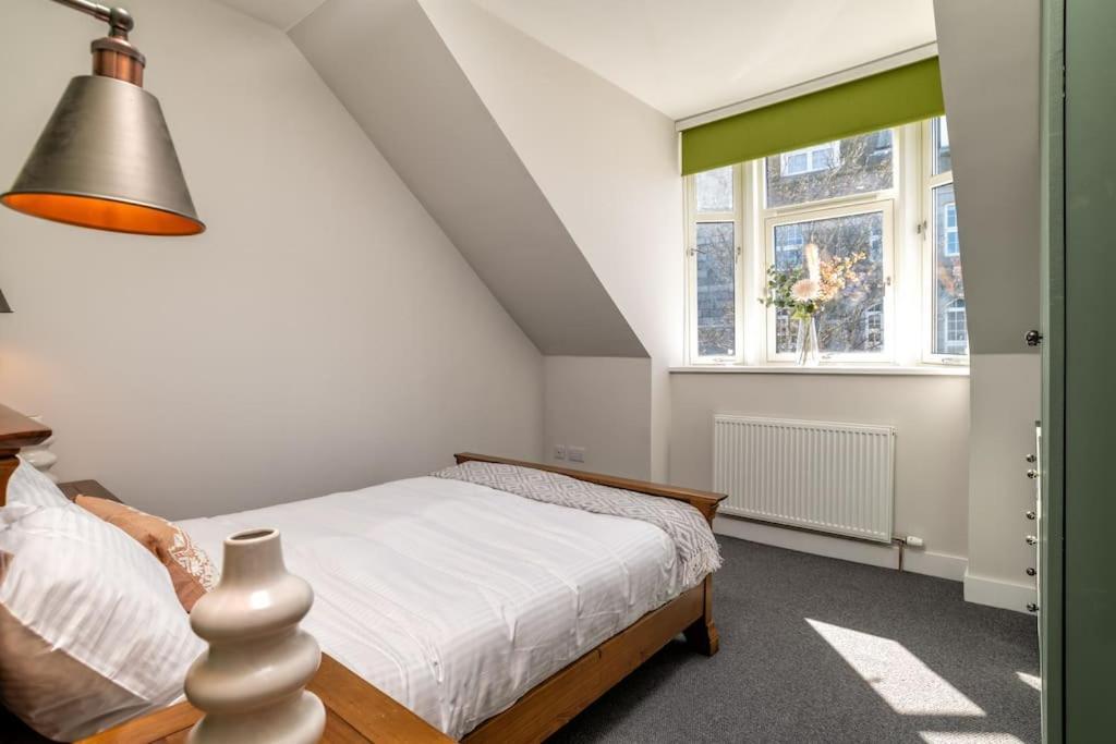 Apartment Remodelled Luxury 3 Bed Aberdeen