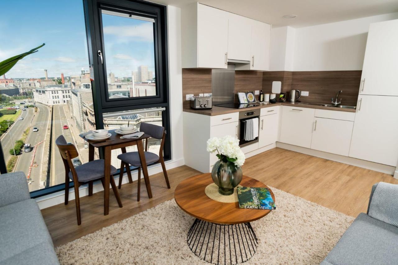 Chic And At The Point In Apartment *