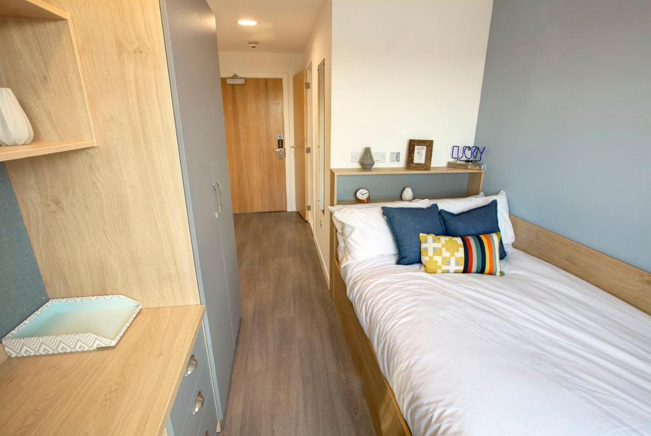 Spacious Studios And Ensuites At Caledon Court In Aberdeen