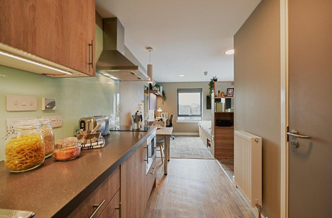 For Students Only - Experience Modern Comfort At The Combworks In * Aberdeen