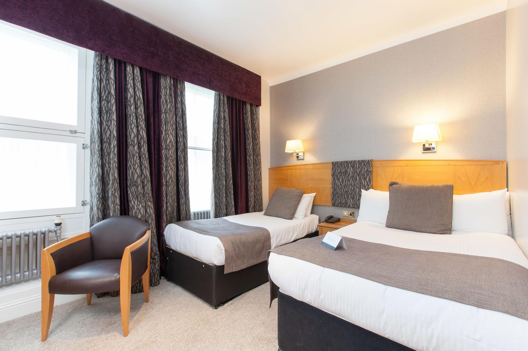 Hotel Douglas 3*