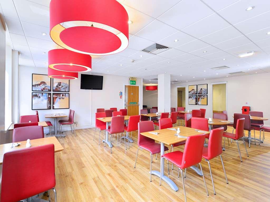 Hotel Travelodge Central 3*