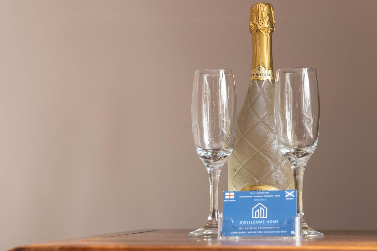 Dwellcome Home: 3-bedroom Garden Retreat With Fast Wi-fi * Aberdeen