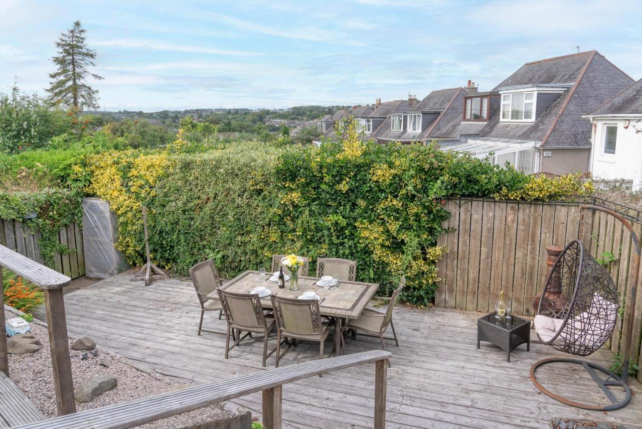 Holiday home Dwellcome Home: 3-bedroom Garden Retreat With Fast Wi-fi