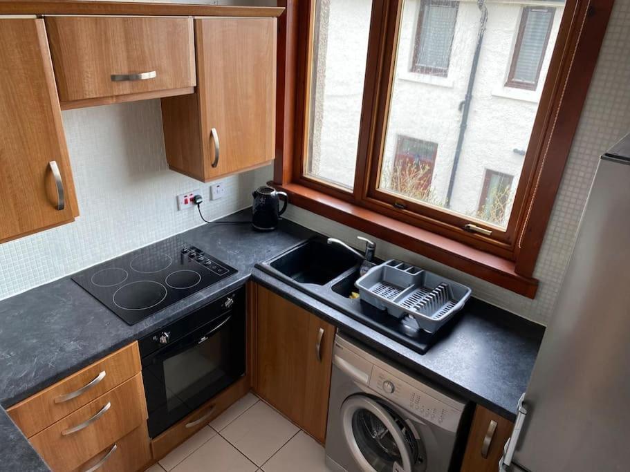 2 Bed - P&j Live, Awpr, Airport Aberdeen