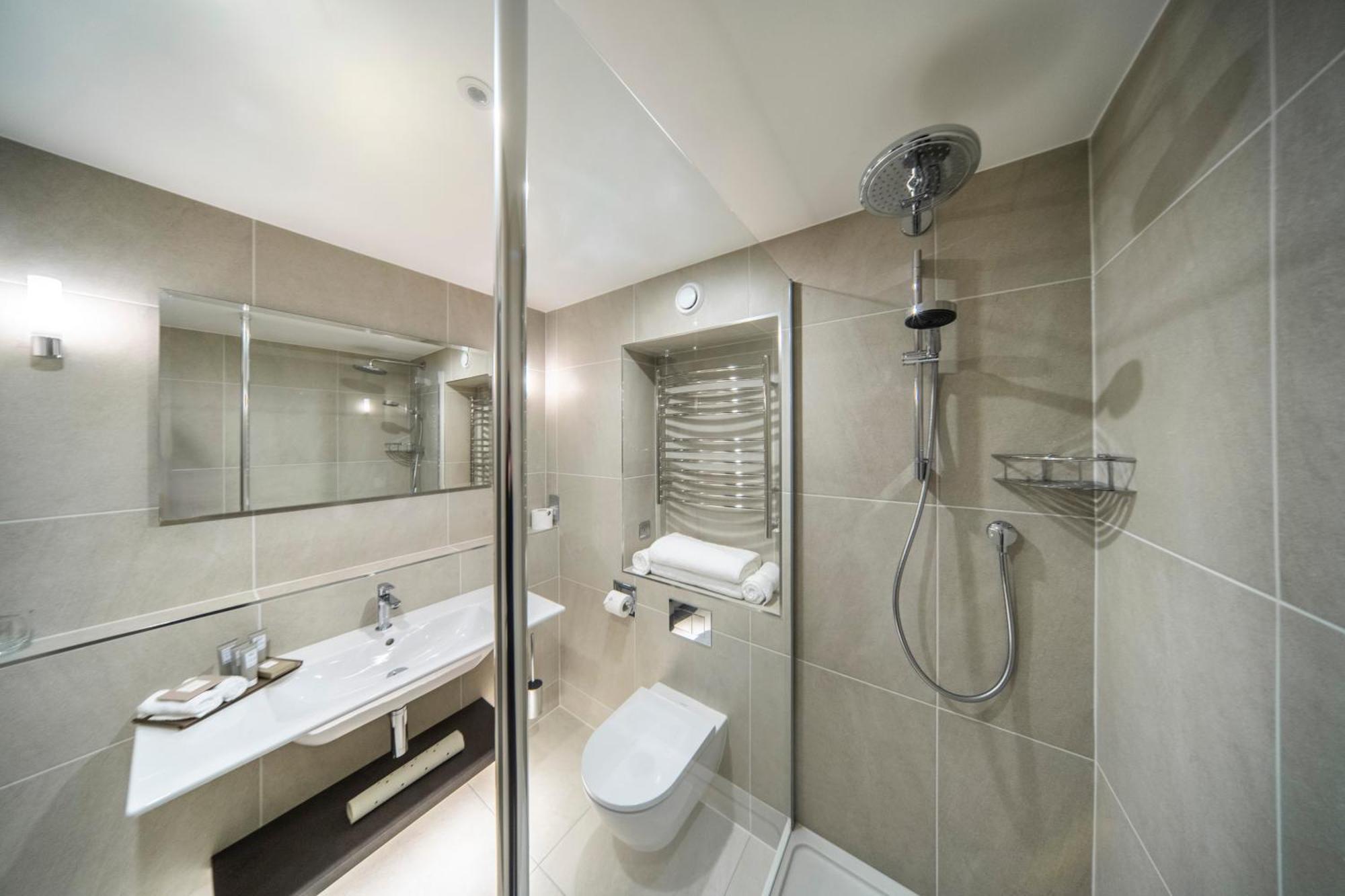 Marcliffe Hotel 5*
