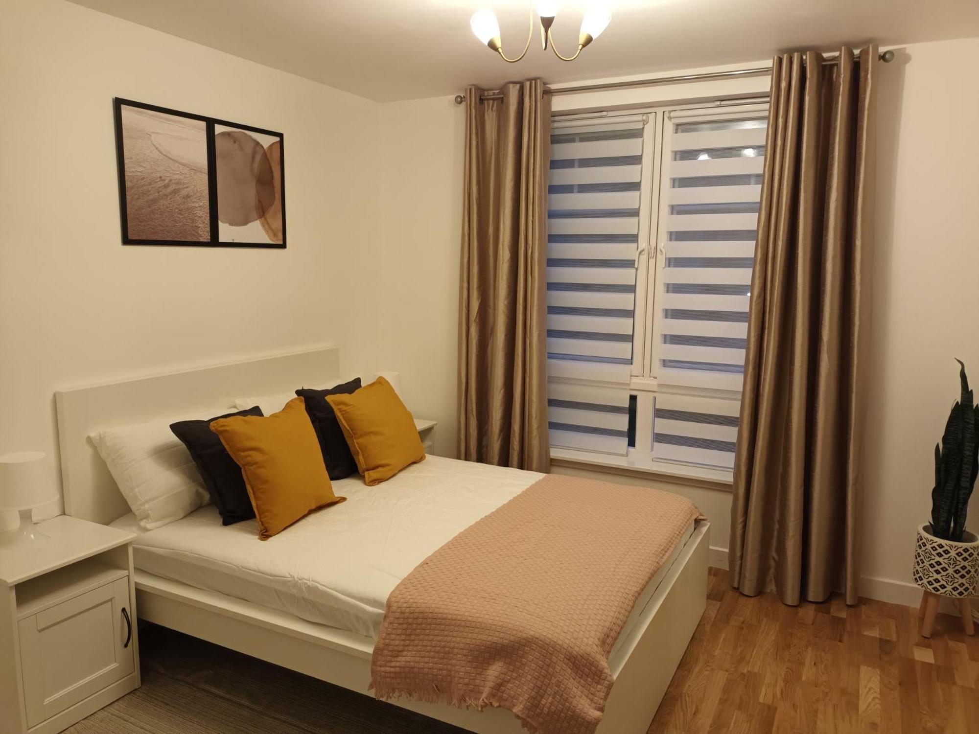 Apartment Spacious Elegant 2-br In Centre