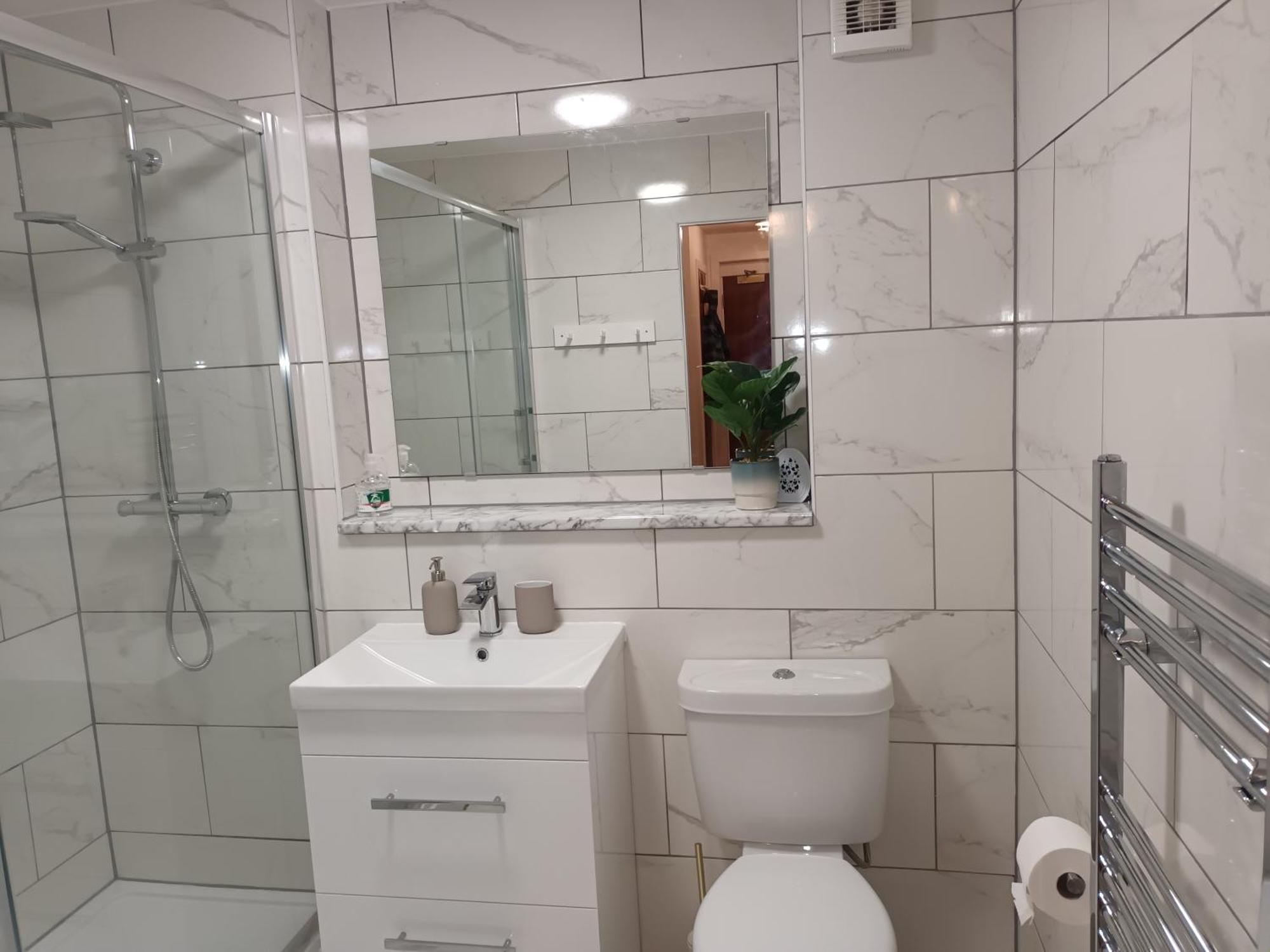 Apartment Spacious Elegant 2-br In Centre