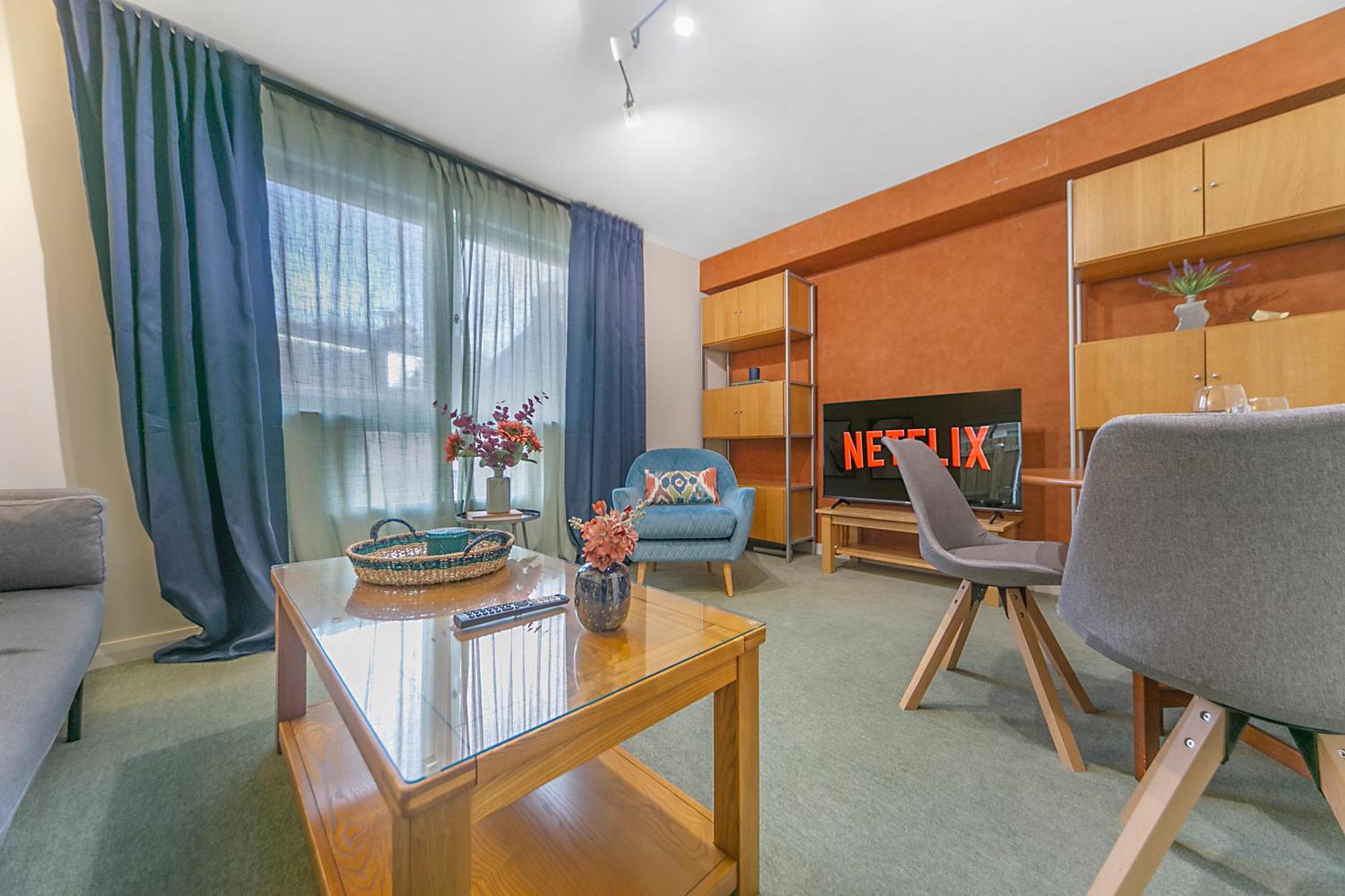 Apartment Strawberry Bank ✪ Grampian Lettings Ltd