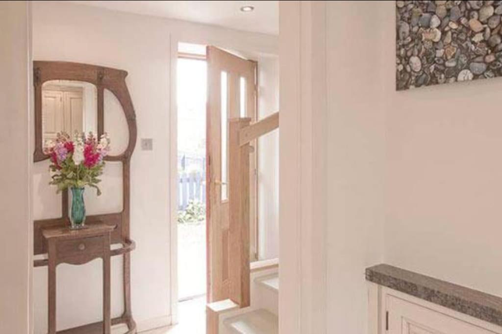 Welcome To Fittie, On The Beach! Holiday home