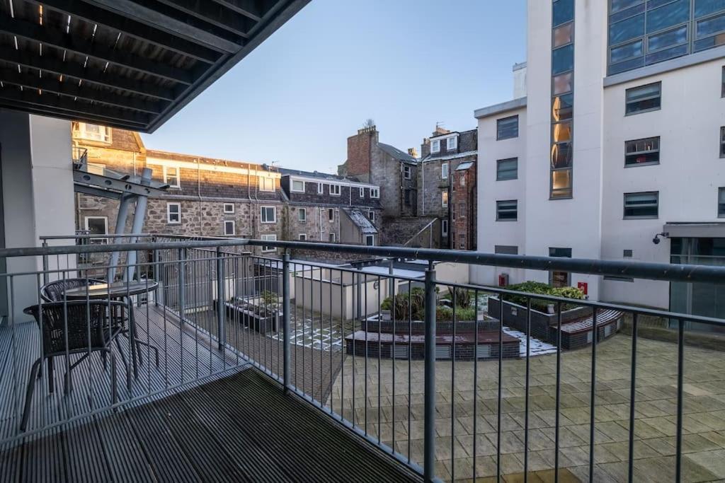 Exquisite Living 2 With Bicocca Apartment Aberdeen