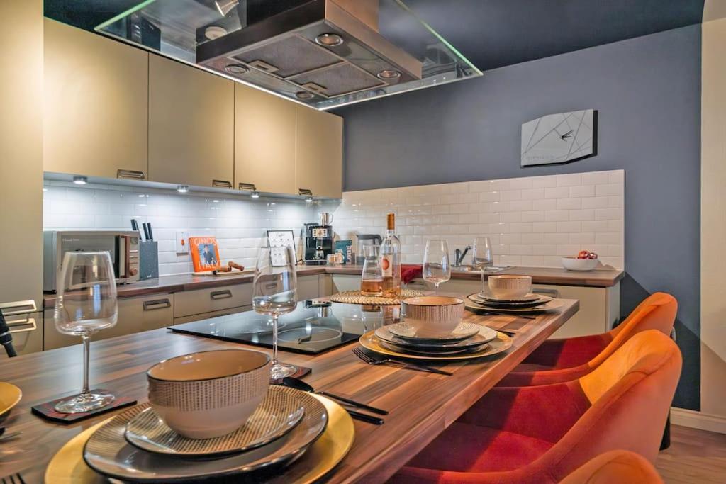 Exquisite Living 2 With Bicocca Apartment *
