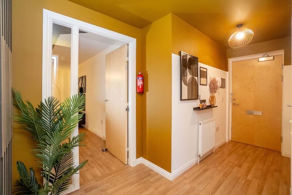 Exquisite Living 2 With Bicocca Apartment