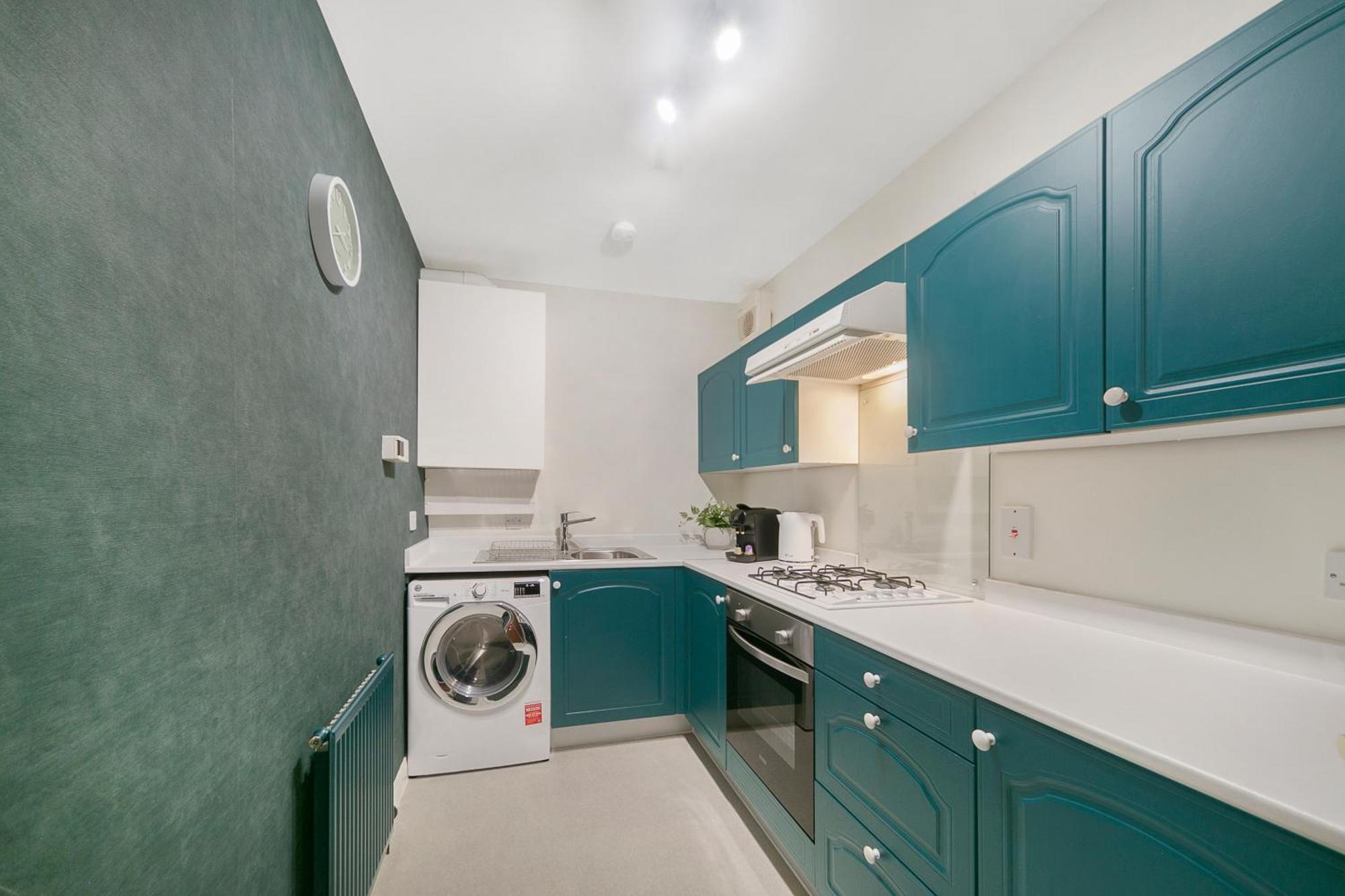 Apartment Strawberry Bank ✪ Grampian Lettings Ltd
