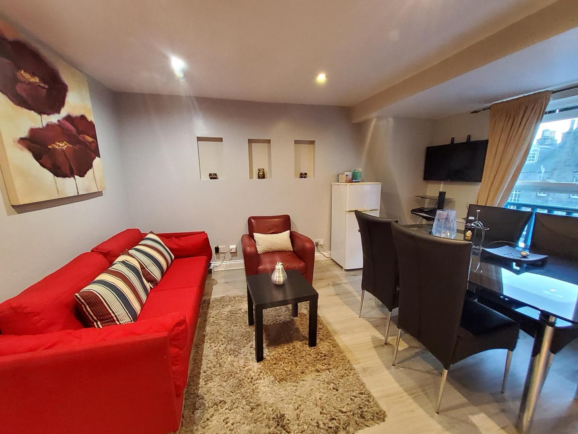 Adelphi Suites By Sensational Short Lets & Serviced With Free Wi-fi