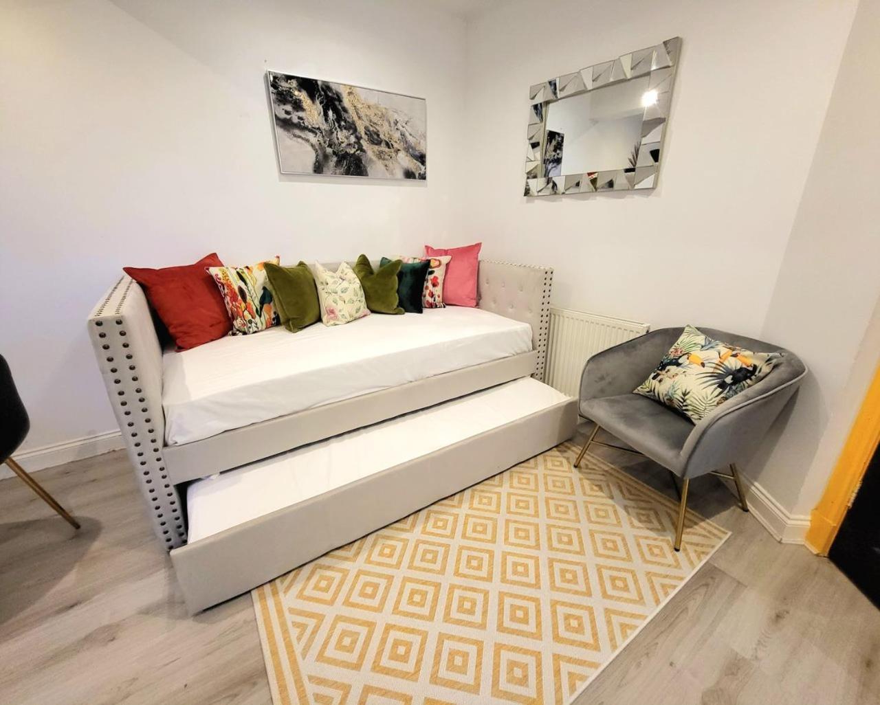 Adelphi Suites By Sensational Short Lets & Serviced With Free Wi-fi