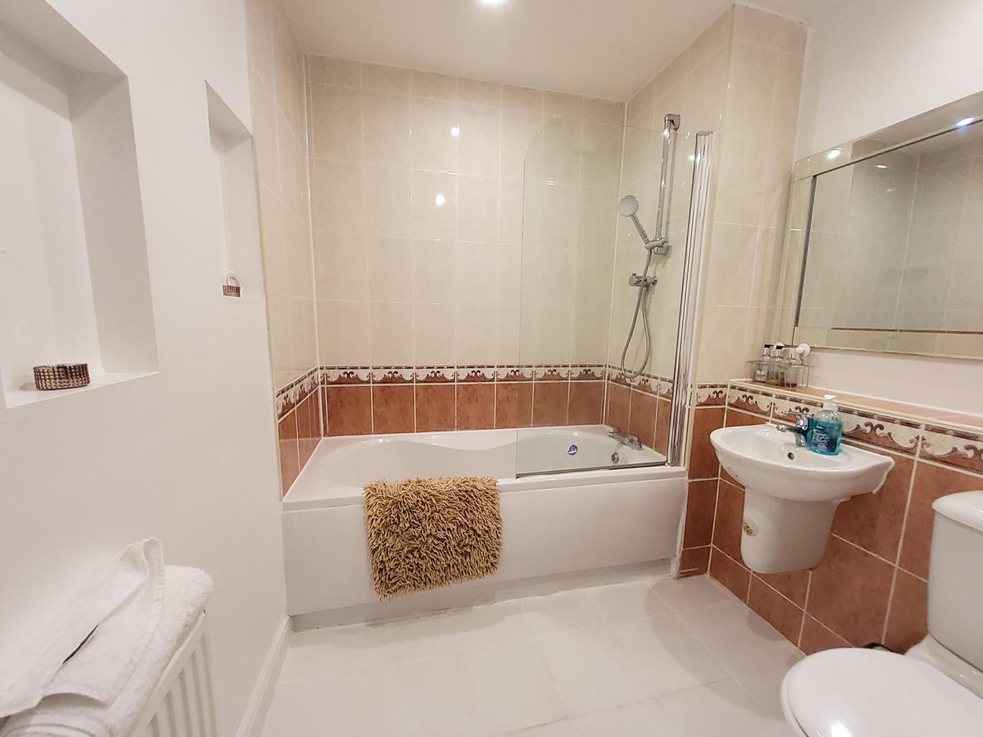 Apartment Adelphi Suites By Sensational Short Lets & Serviced With Free Wi-fi