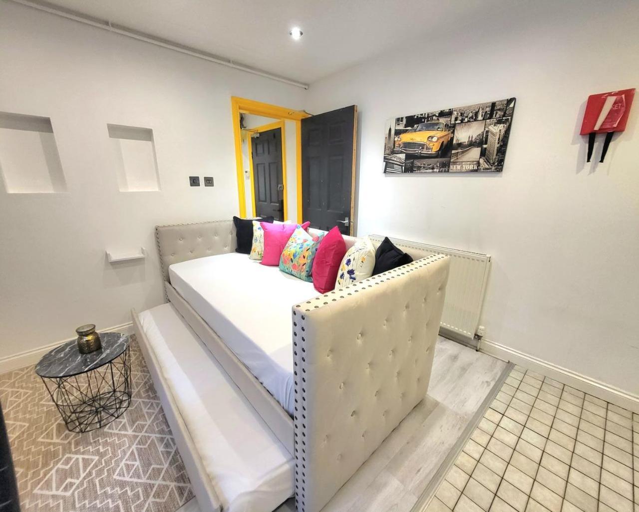 Adelphi Suites By Sensational Short Lets & Serviced With Free Wi-fi Aberdeen