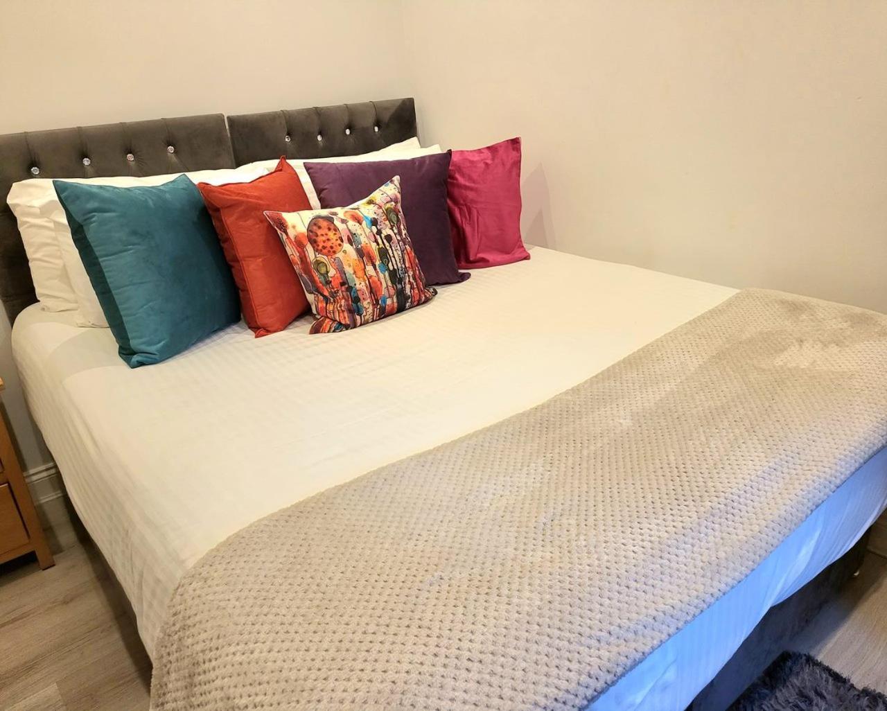 Adelphi Suites By Sensational Short Lets & Serviced With Free Wi-fi Aberdeen