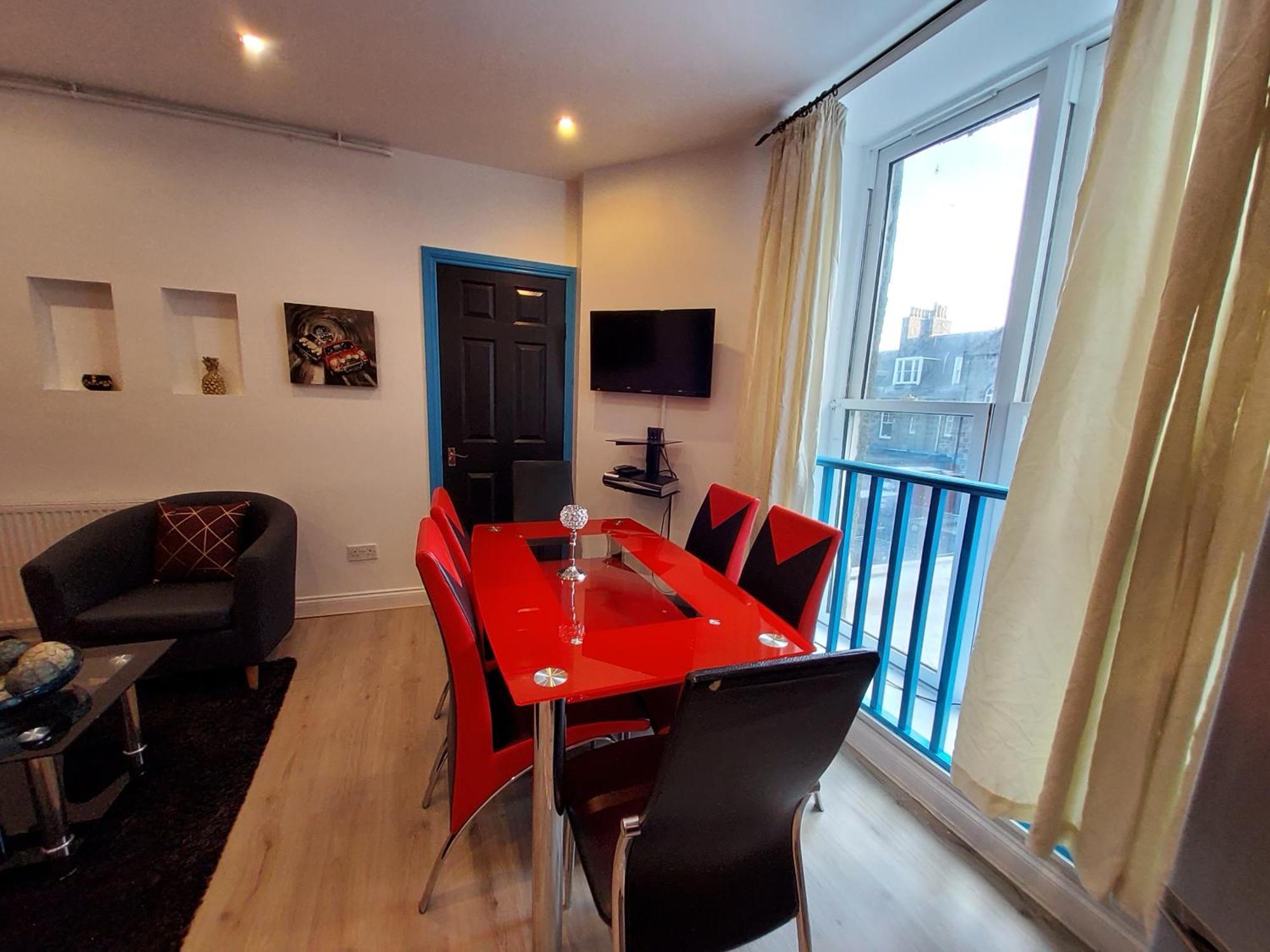 Adelphi Suites By Sensational Short Lets & Serviced With Free Wi-fi Apartment *