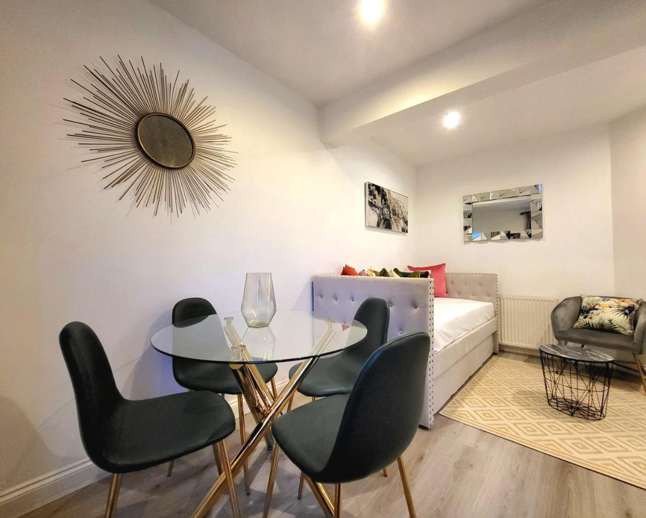 Adelphi Suites By Sensational Short Lets & Serviced With Free Wi-fi