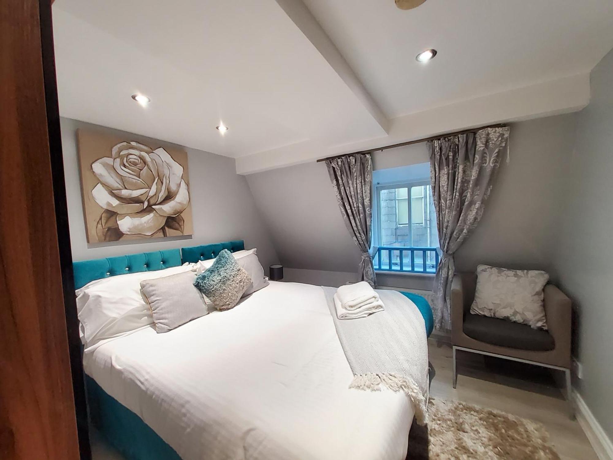 Apartment Adelphi Suites By Sensational Short Lets & Serviced With Free Wi-fi *