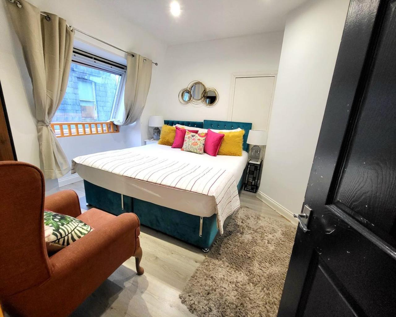 Apartment Adelphi Suites By Sensational Short Lets & Serviced With Free Wi-fi *