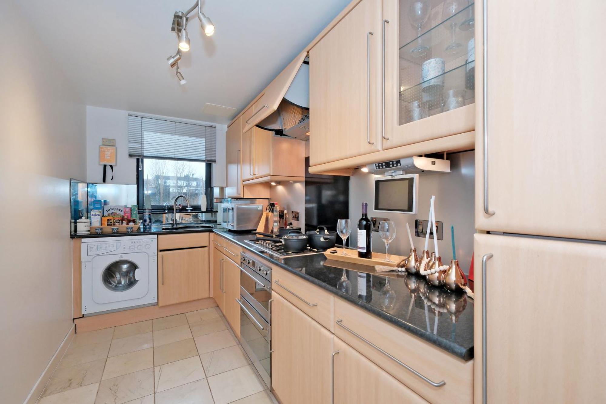 Riverview-2br-sleeps4-citycentre-parking-fastwifi Apartment Aberdeen