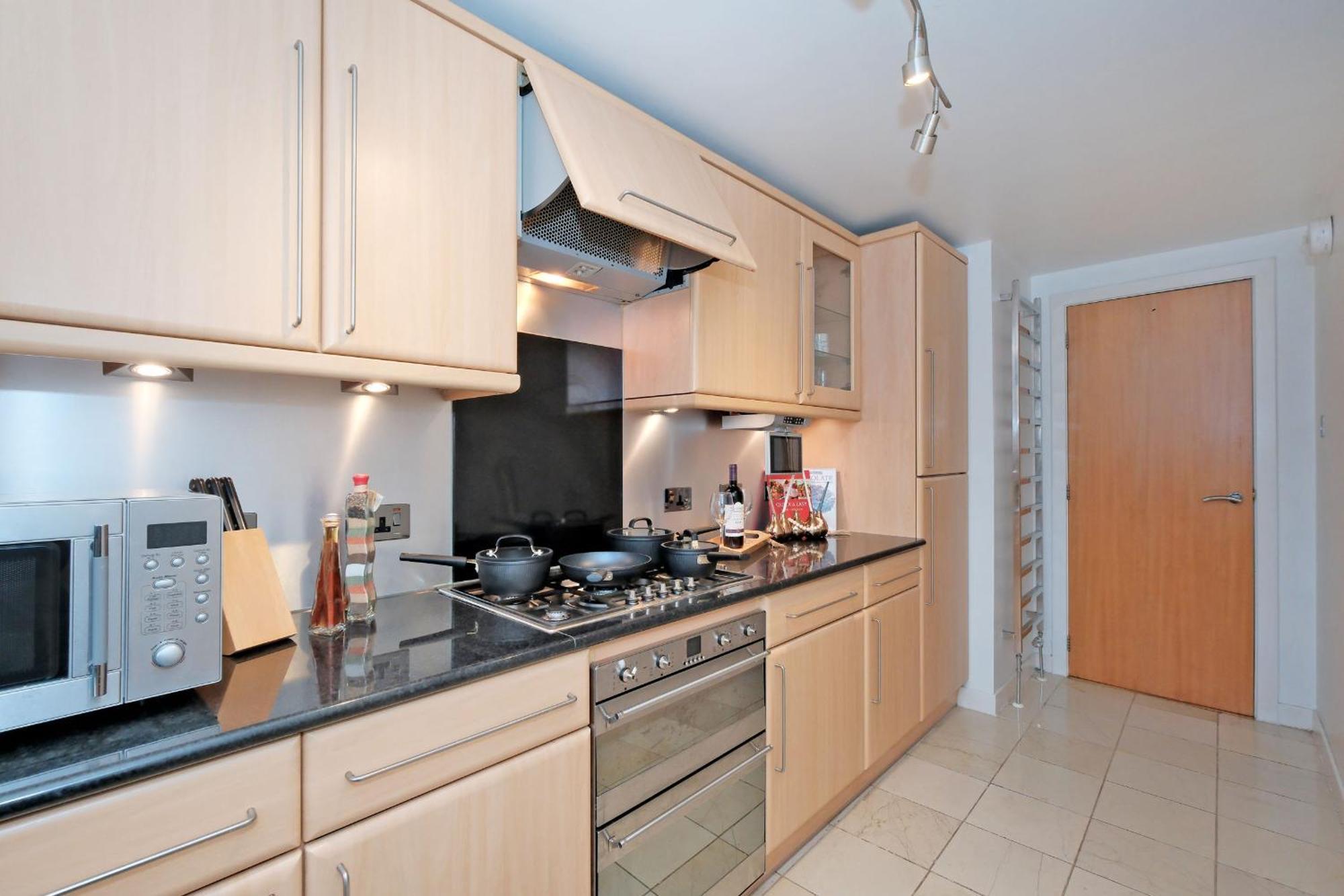 Riverview-2br-sleeps4-citycentre-parking-fastwifi * Aberdeen