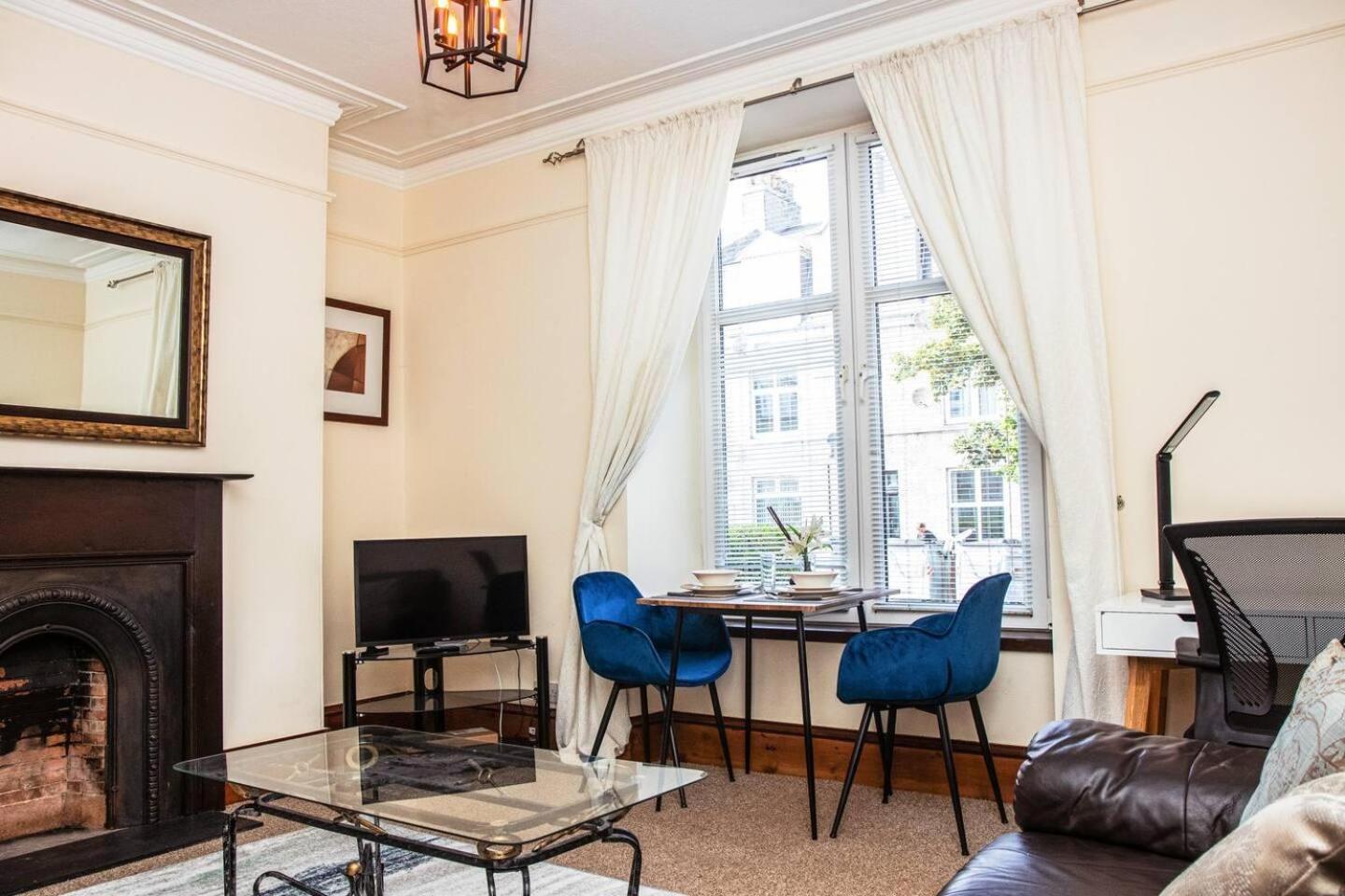 The Summit West End -cosy Flat In Location Apartment Aberdeen