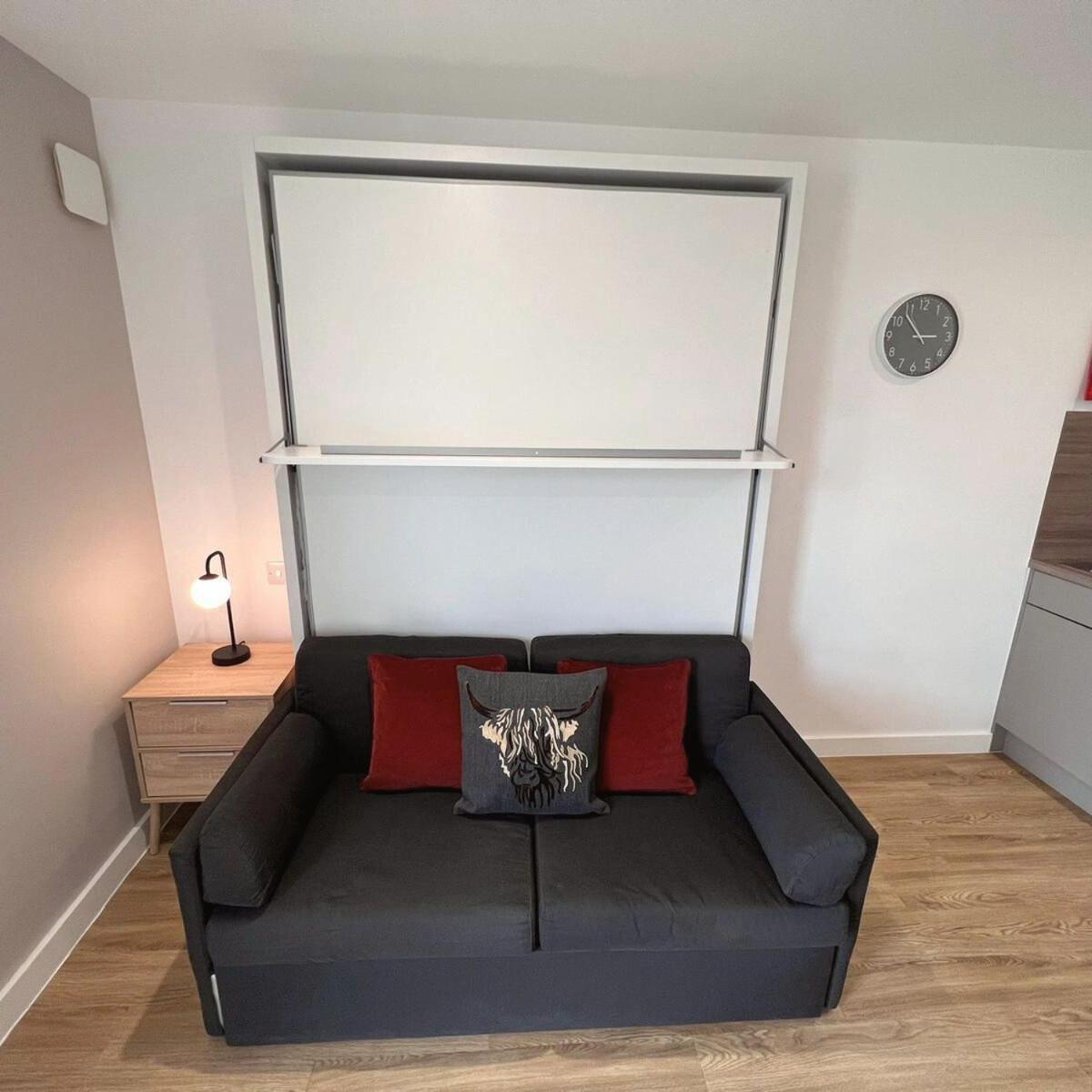 Apartment Charles Hope *