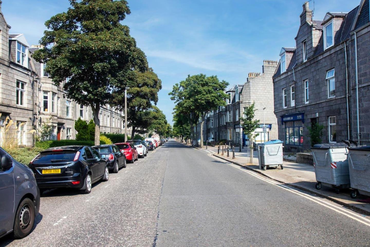 The Summit West End -cosy Flat In Location Apartment Aberdeen