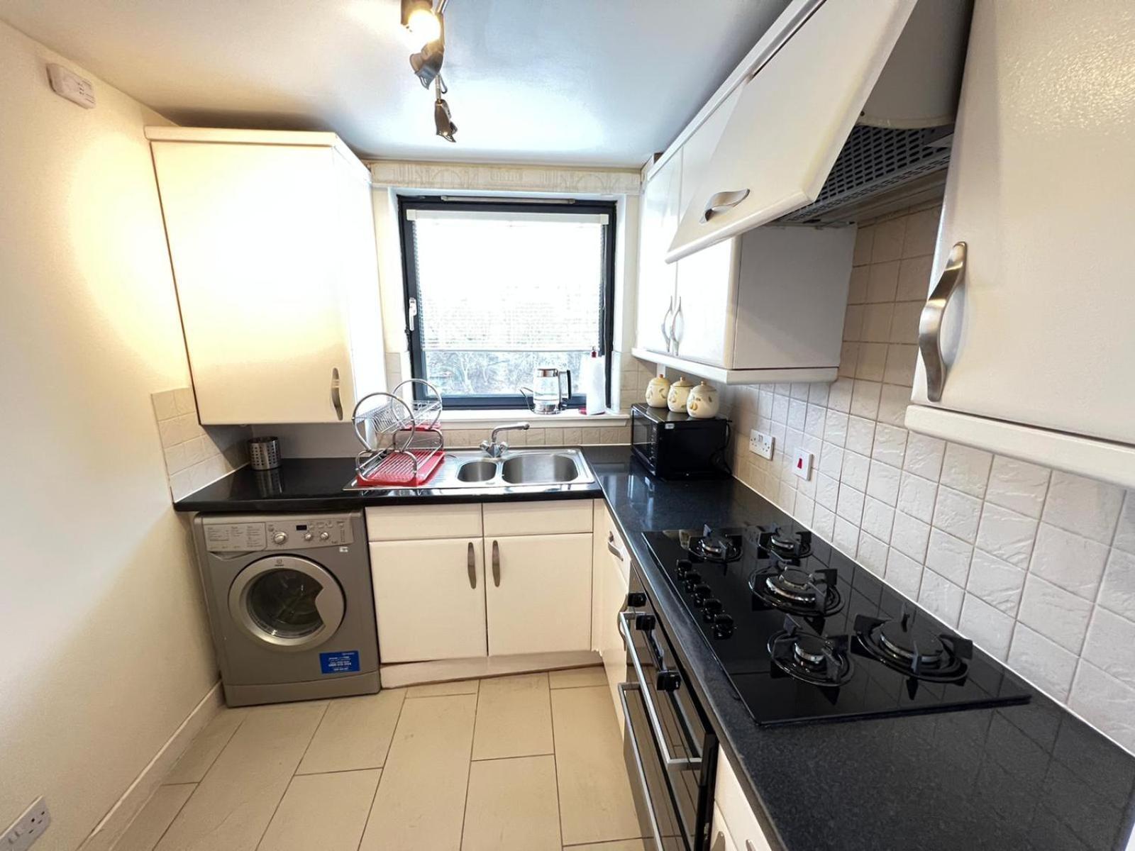 Lovely Two-bed Apt Apartment Aberdeen