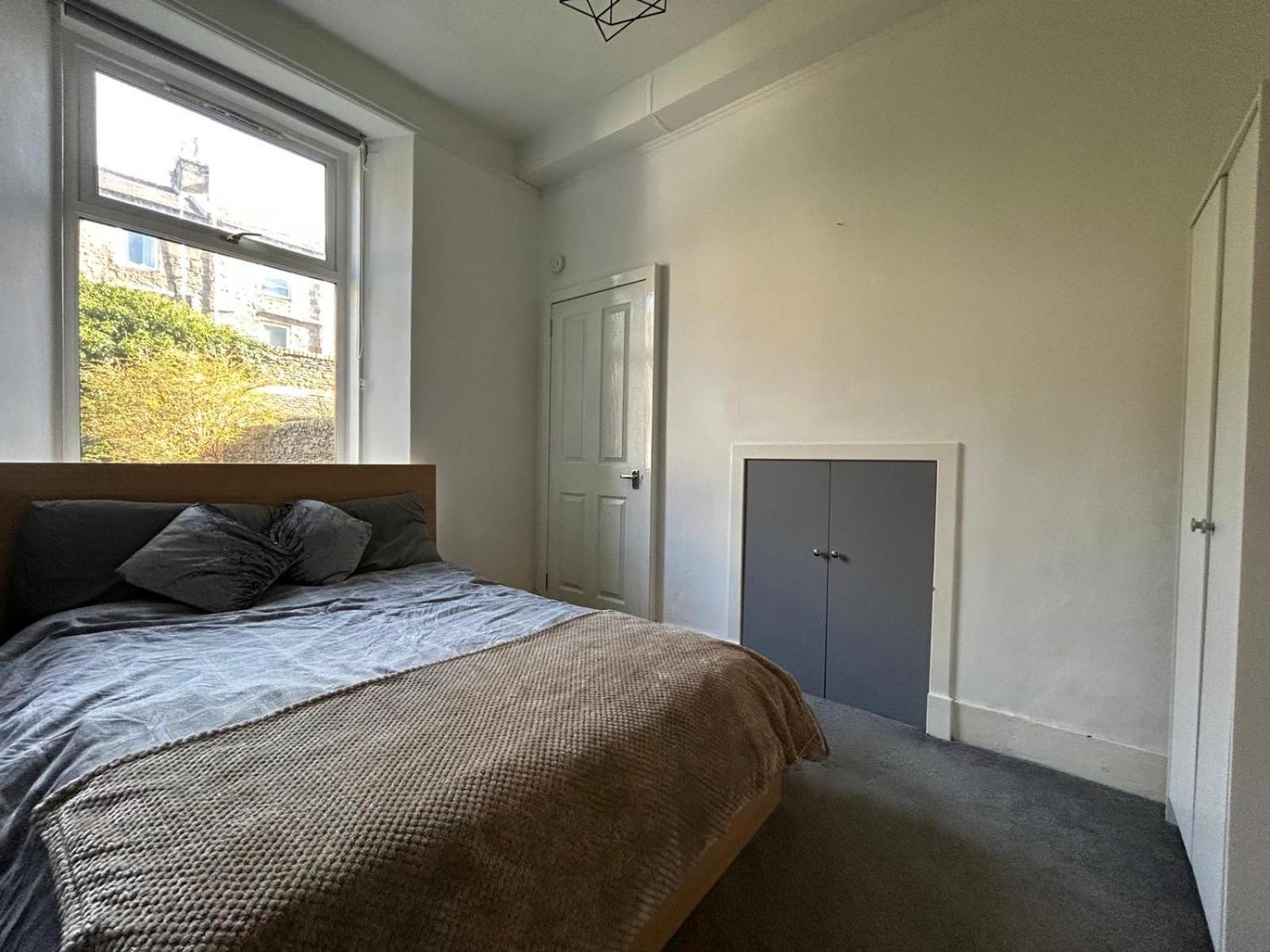 Howburn Place * Aberdeen