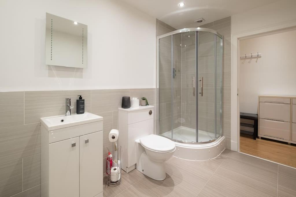 2 Bed 2 Bath Spacious In Apartment