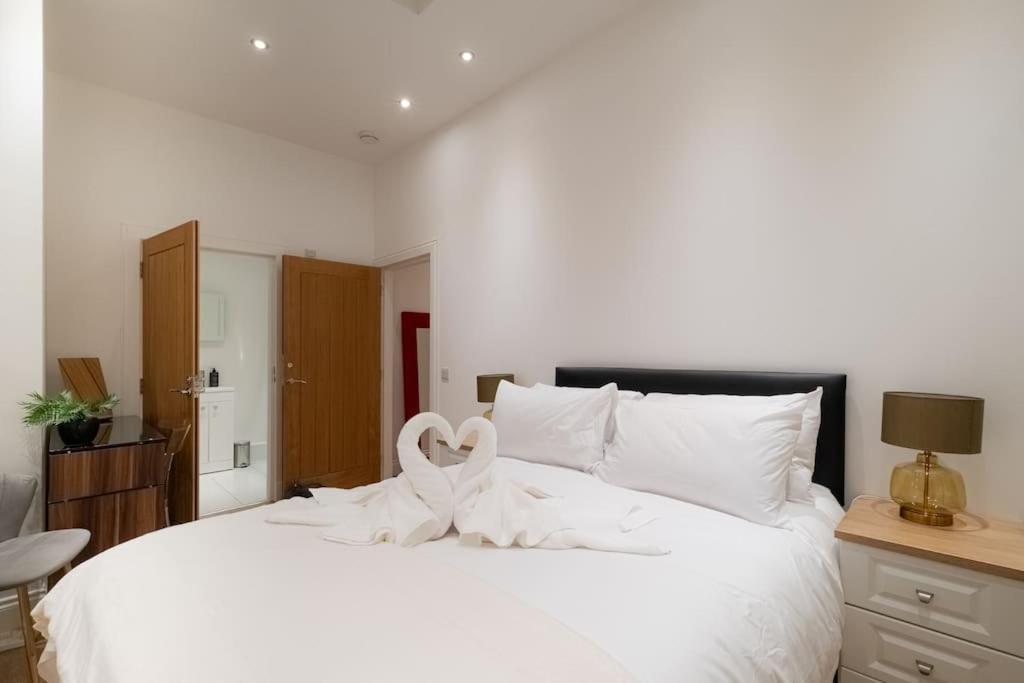2 Bed 2 Bath Spacious In * Aberdeen