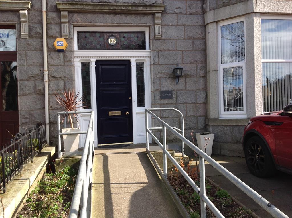 Hannahs Guest house Aberdeen