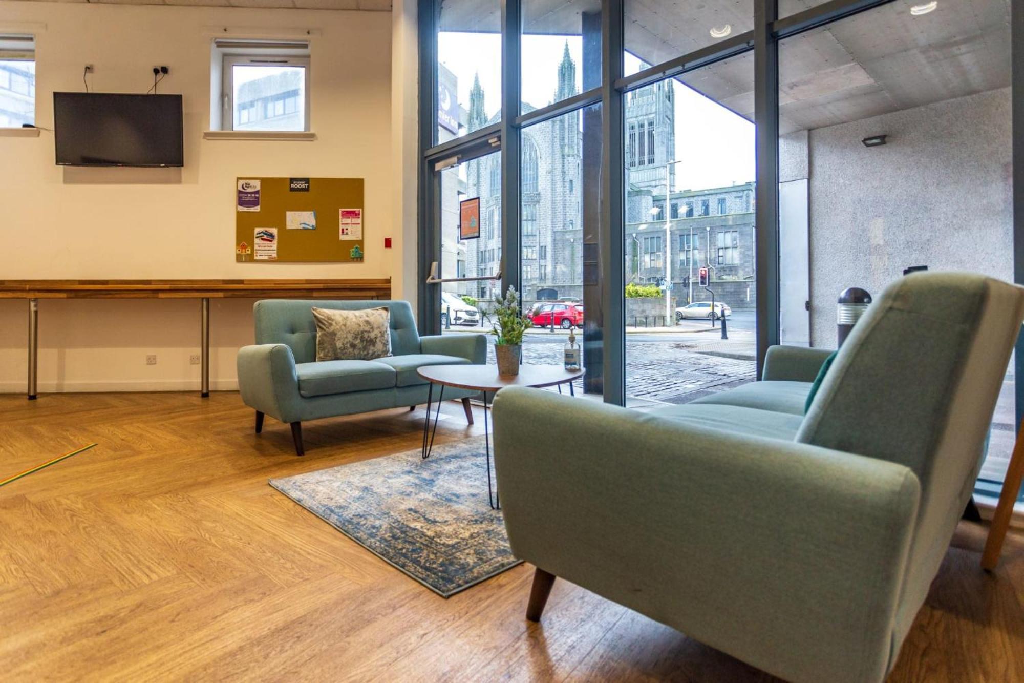 Apartment Bright And Chic Private Ensuite With Shared Kitchen At Pittrodrie Street For Students Only Aberdeen