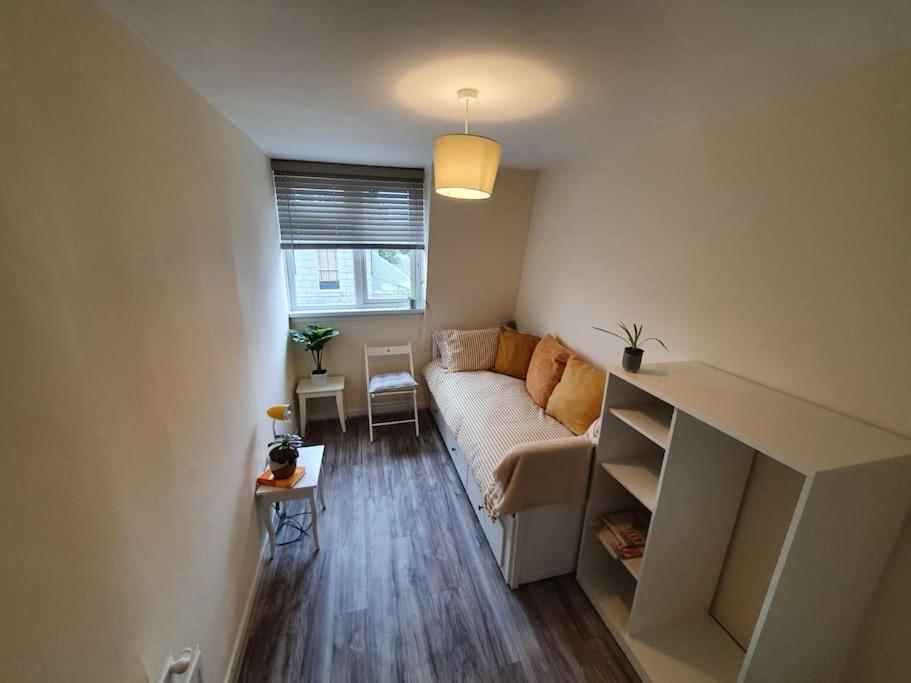 Apartment Lovely, Comfortable And Bright 3 Bedroom Floor Flat In Centre