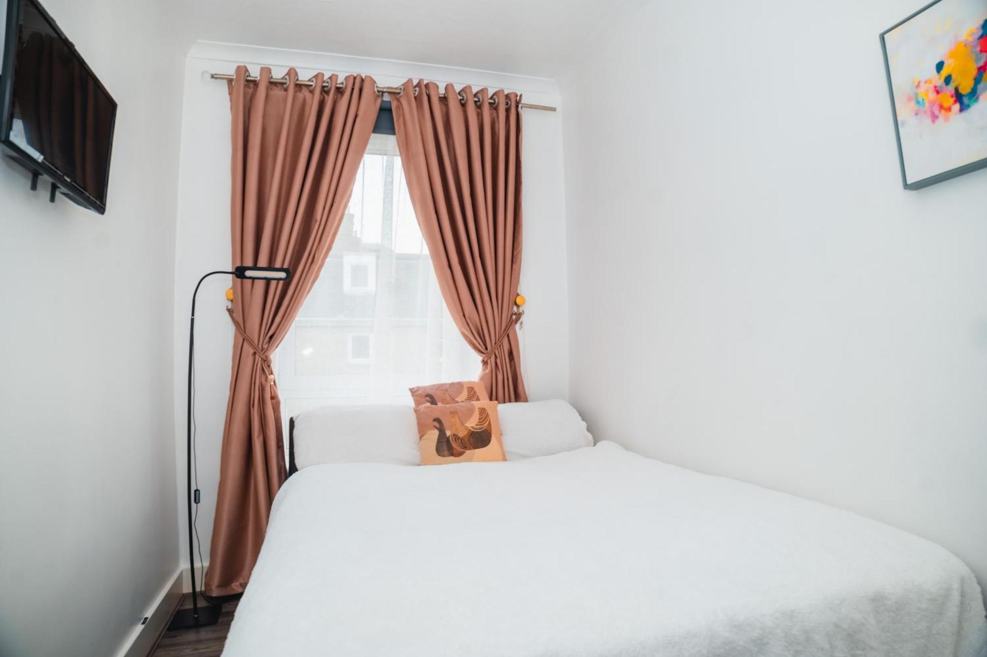 Centre Flat: 2-bedroom With Parking Apartamento Aberdeen